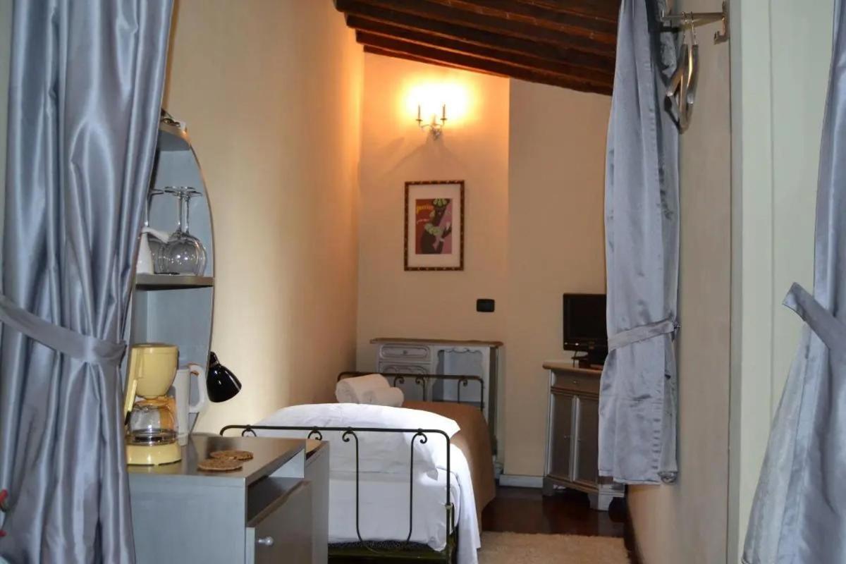 The Black Sheep B&B Florence Exterior photo